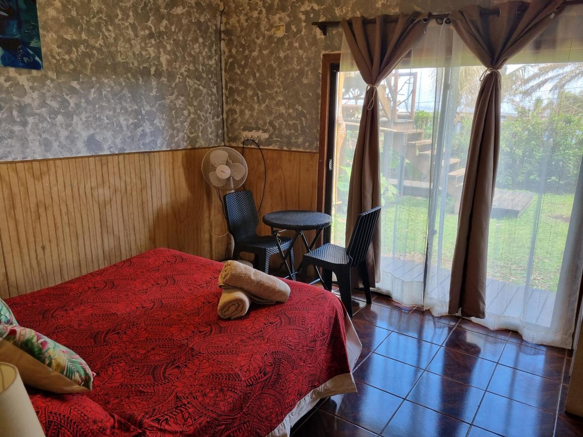 Hostal Vieroto Ханга-Роа Экстерьер фото
